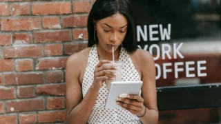 Colorado Judge Issues Landmark Ruling: ICE Must Obtain Warrants for Immigration Arrests – A Blow to Trump’s Enforcement Agenda