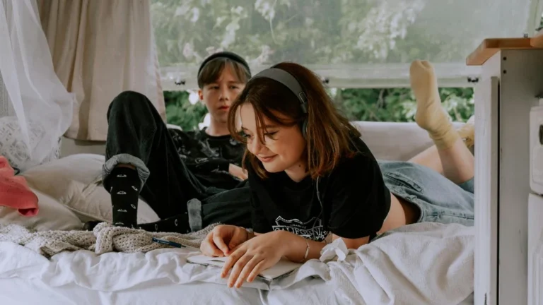 Do Artificial Intelligence Have Feelings? What Science, Engineering, and Ethics Really Say in 2025